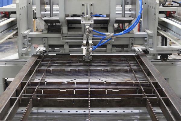 HWASHI อัตโนมัติ สายใย Mesh แผนกกรง ผสมผสานทําเครื่องจักรสายสําหรับผสานสายใย Mesh 3