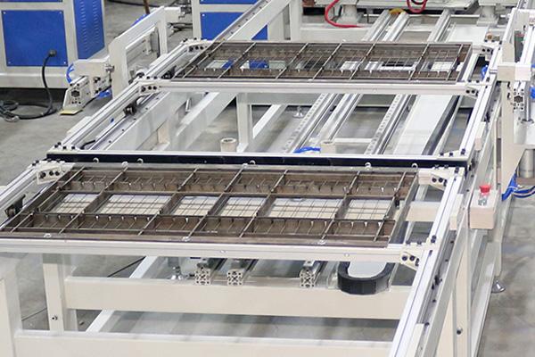 HWASHI อัตโนมัติ สายใย Mesh แผนกกรง ผสมผสานทําเครื่องจักรสายสําหรับผสานสายใย Mesh 4