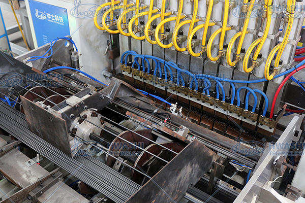 อัตโนมัติที่ก้าวหน้า เครื่องปั่นชั้นวางไฟฟ้าสําหรับสาย Mesh ชั้นวางไฟฟ้าสายการผลิต 5